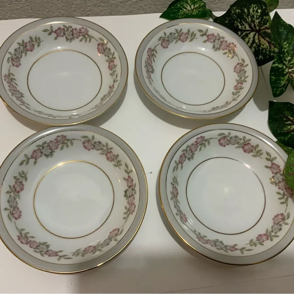 Noritake 5433 Berry Sauce Bowls Set of 4 VTG Dark Pink and Gray Floral Japan G5